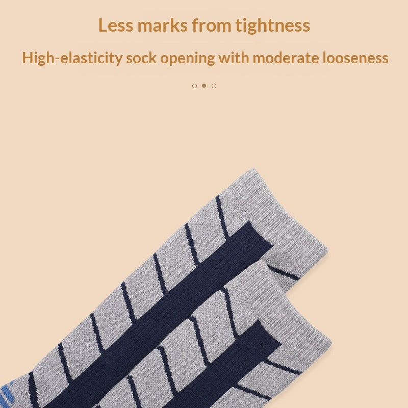 Outdoor Hiking And Mountaineering Merino Wool Socks For Snowy Conditions