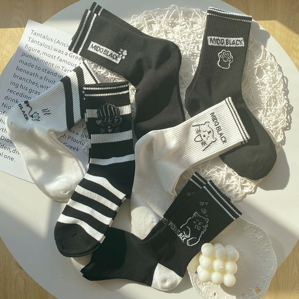 Black And White Socks In Women's Socks Autumn And Winter