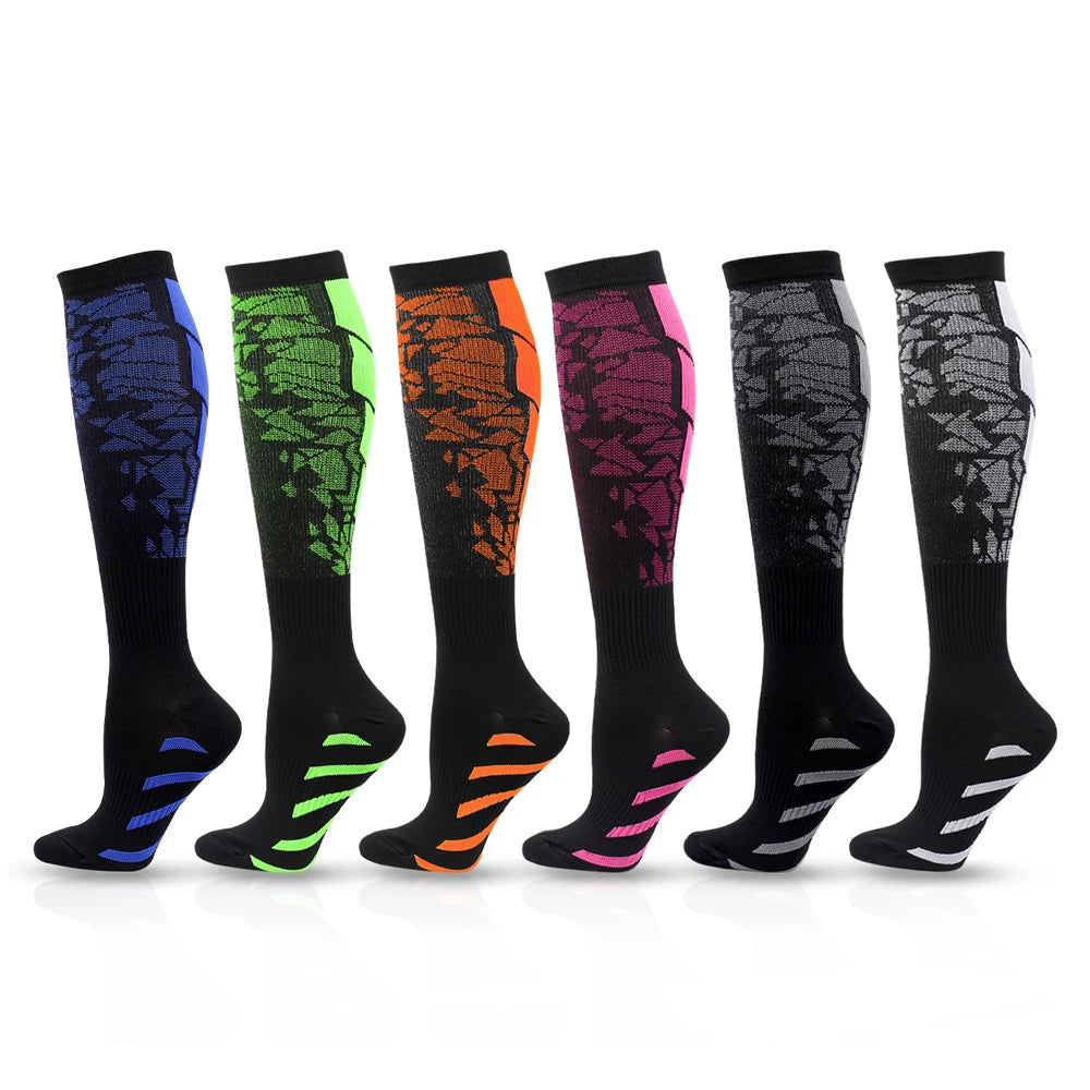 1 pair of sports compression socks for both men and women, warm for running, cycling and playing football