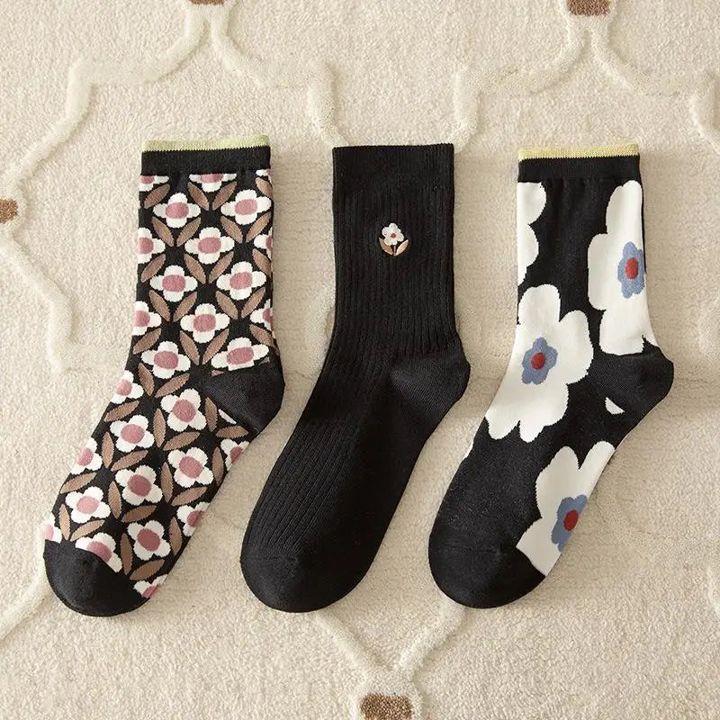 Pink Socks Embroidery Flower Harajuku Retro Vintage Women Socks College Style High School Girls Japanese Kawaii Cute Long Socks