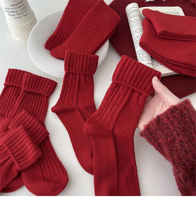 Women's Socks Breathable Christmas New Year Red Socks For Girls Fashion Striped Casual Autumn Winter Socks Warm Comfortable Soft