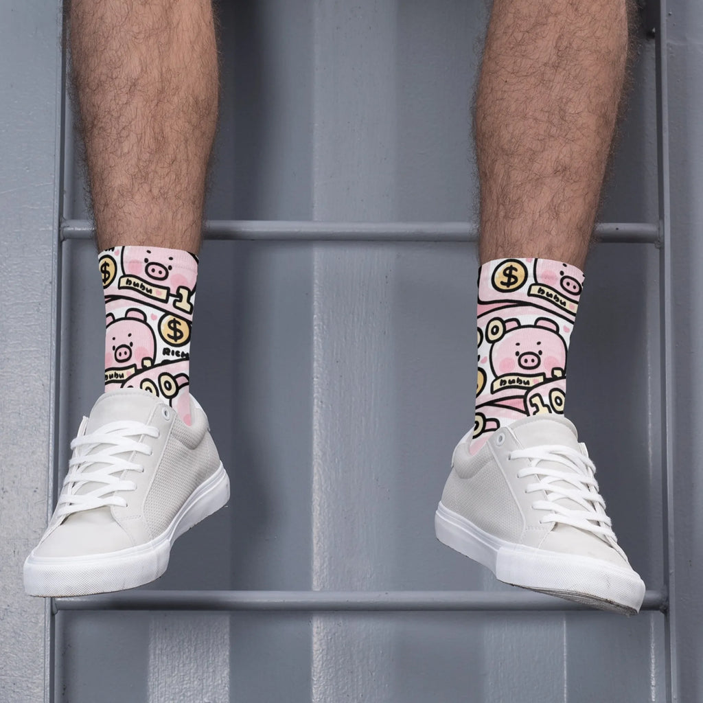 Fun and trendy pink cute pig print retro Harajuku style women's socks non-slip breathable basketball socks novelty gift