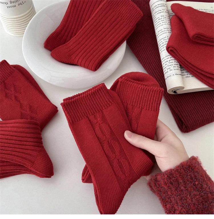 Women's Socks Breathable Christmas New Year Red Socks For Girls Fashion Striped Casual Autumn Winter Socks Warm Comfortable Soft