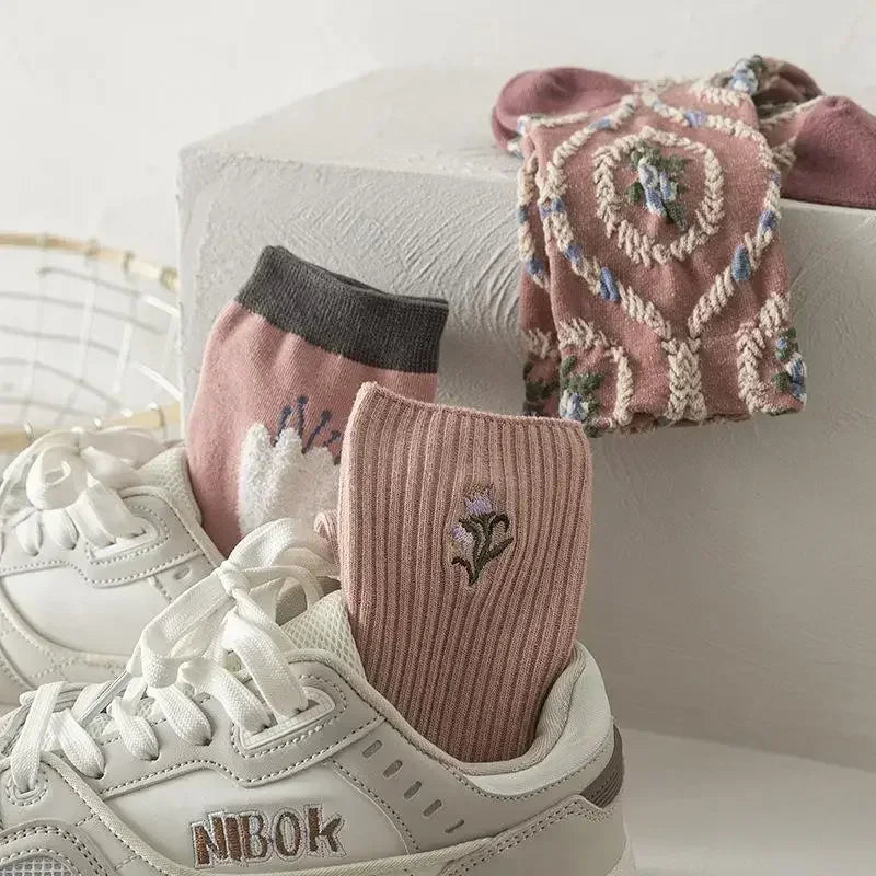 Pink Socks Embroidery Flower Harajuku Retro Vintage Women Socks College Style High School Girls Japanese Kawaii Cute Long Socks