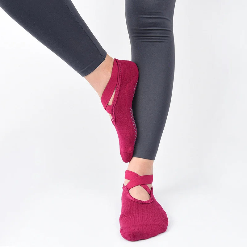 Grip Socks for Women, Non Slip Pilates Yoga Socks  Non Slip Socks for Workout, Fitness Ballet Dance Workout Sports Socks Slipper