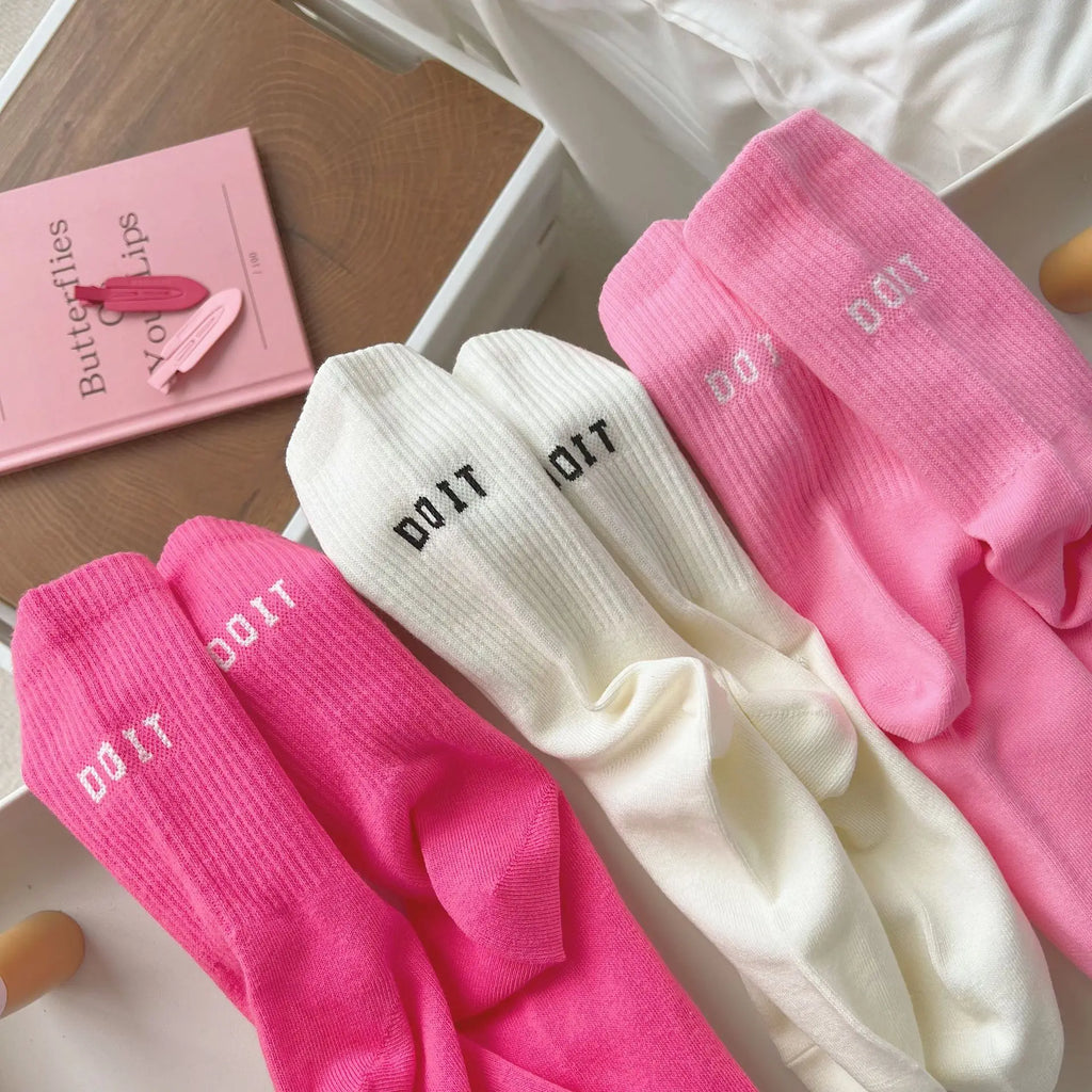 Pink Socks Women's Spring and Autumn Style Mid-tube Socks Ins Outside Wear Cotton Bottoming High Waist Letter Sports Stockings