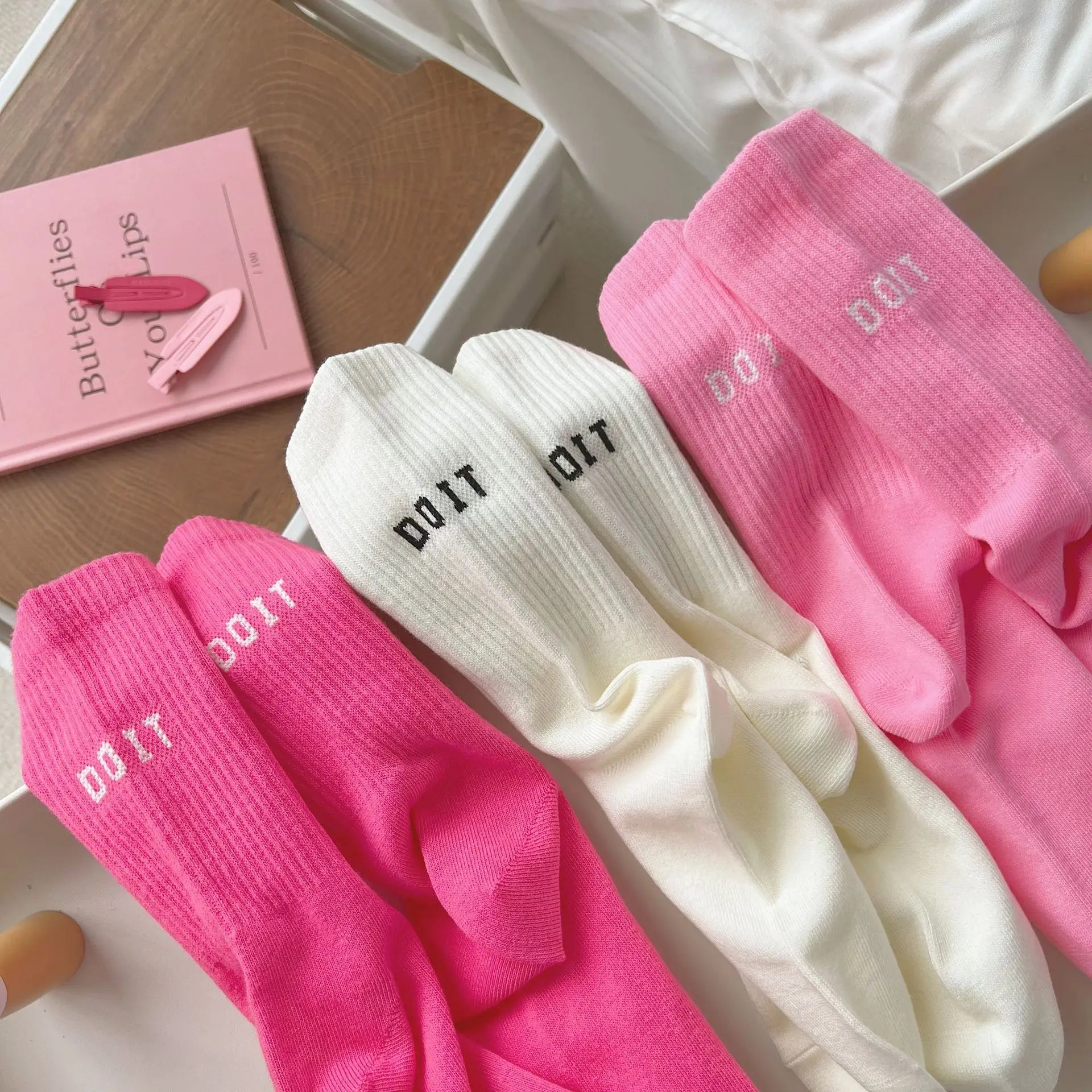 Pink Socks Women's Spring and Autumn Style Mid-tube Socks Ins Outside Wear Cotton Bottoming High Waist Letter Sports Stockings