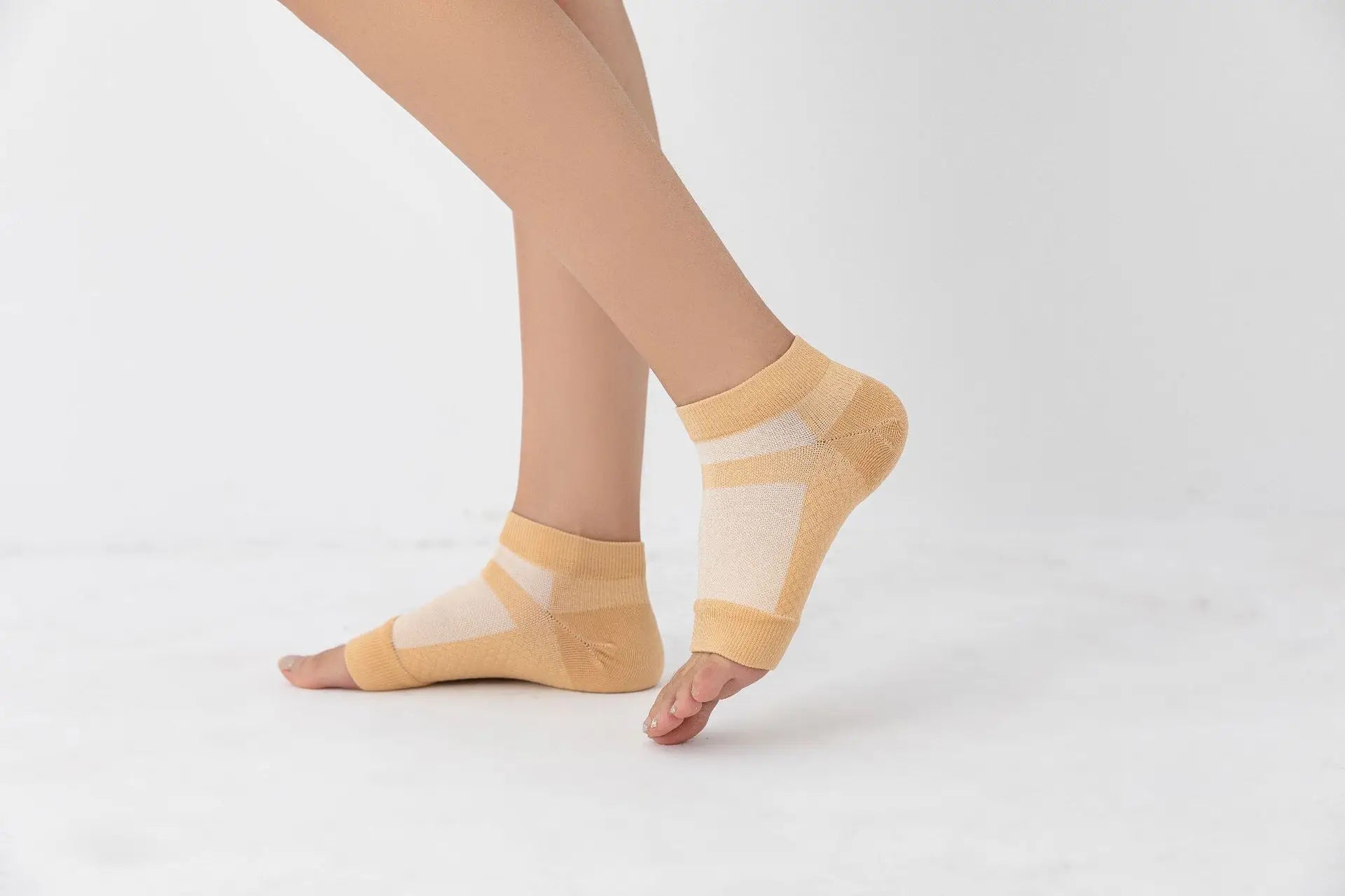 1Pair Foot Swelling Comfortable Ankle Brace Socks Soft Non-slip Compression Socks Protection Breathable Arch Support Yoga Socks
