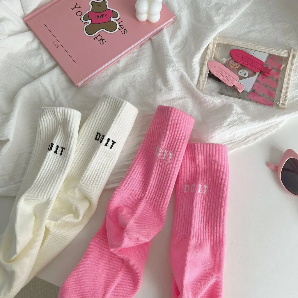 Pink Socks Women's Spring and Autumn Style Mid-tube Socks Ins Outside Wear Cotton Bottoming High Waist Letter Sports Stockings